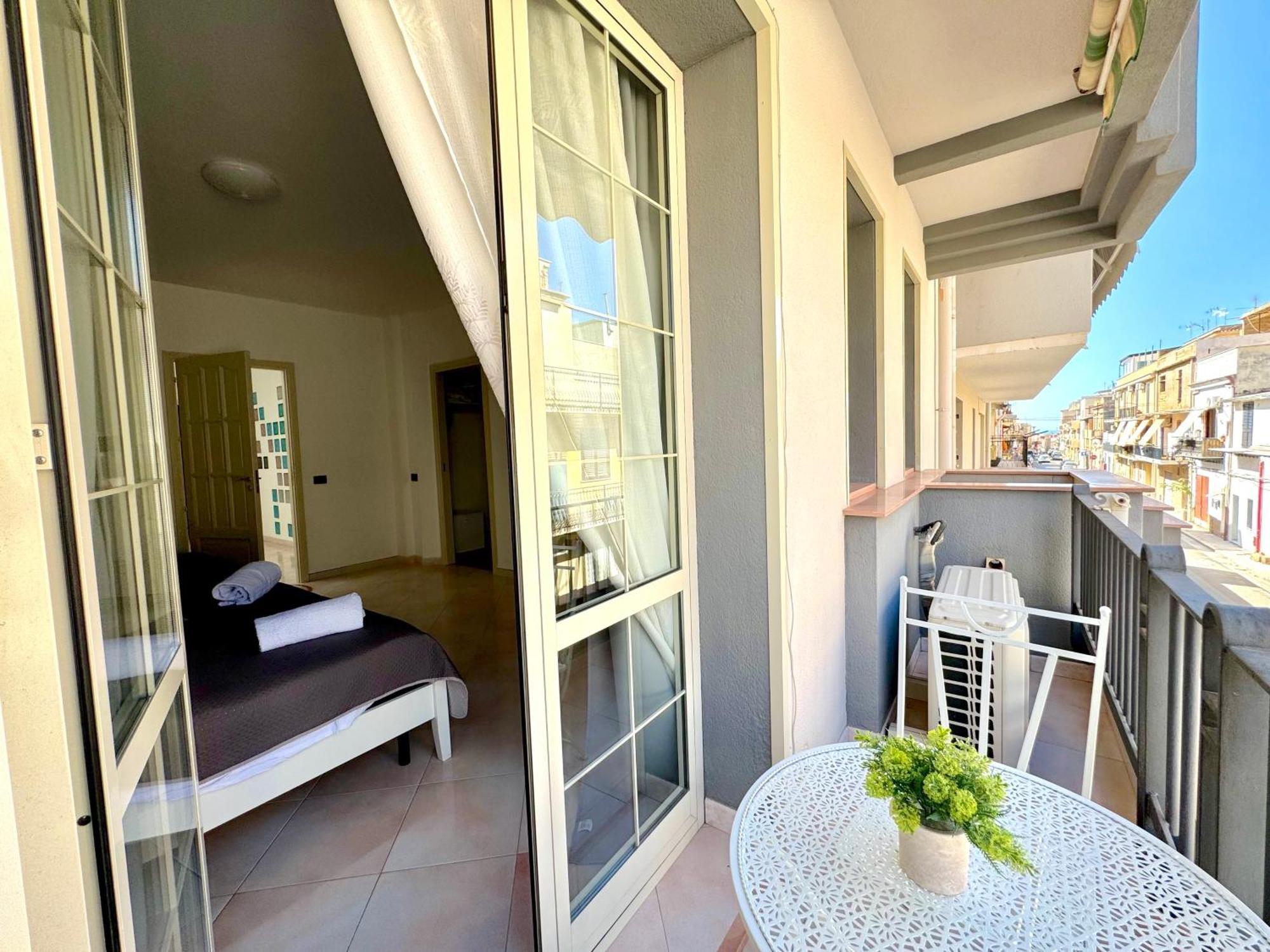 B&B Blue Terrasini Dış mekan fotoğraf